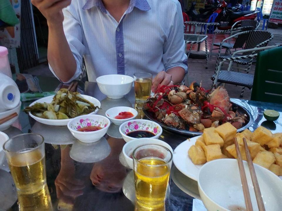 泉兰Nha Nghi Phuong Thao住宿加早餐旅馆 外观 照片